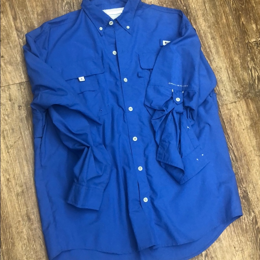Columbia PFG button down
